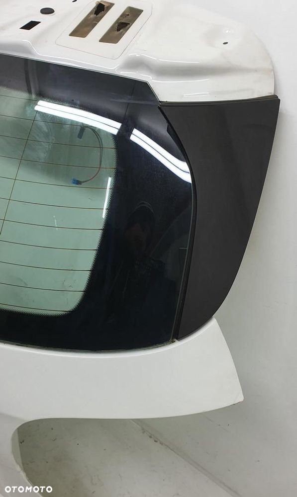 KLAPA BAGAŻNIKA TYLNA TYŁ 650 MERCEDES W176 - 3