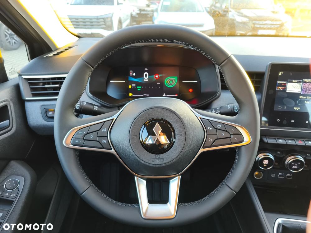 Mitsubishi Colt 1.0T Invite - 11