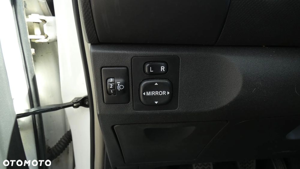 Toyota Yaris 1.33 2010 - 21