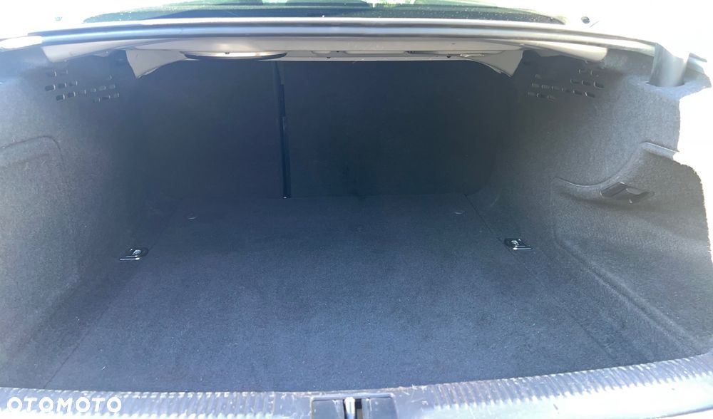 Audi A4 Limousine - 2