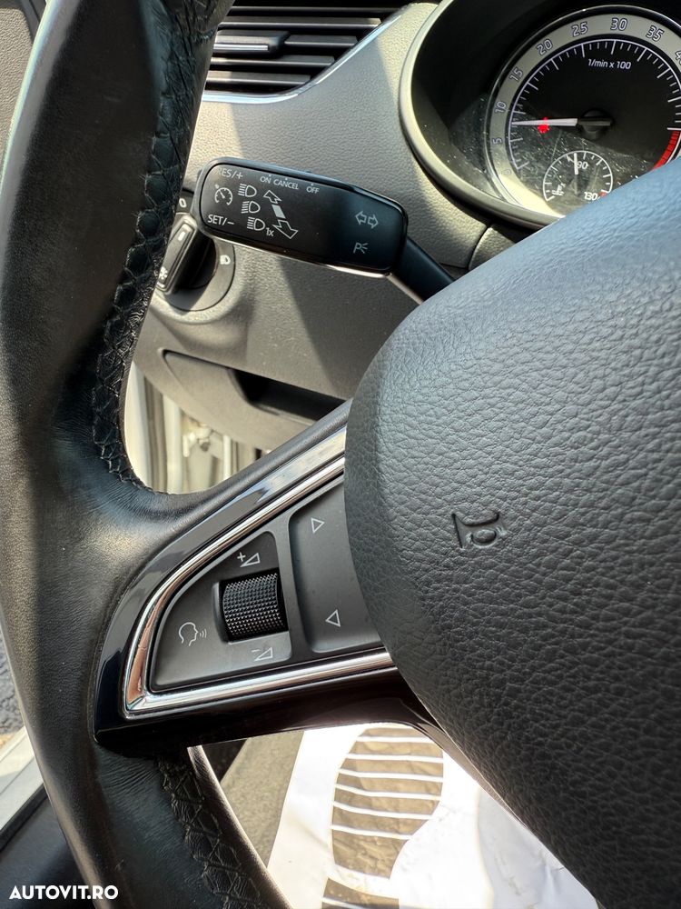 Skoda Octavia 1.6 TDI DSG Style - 17