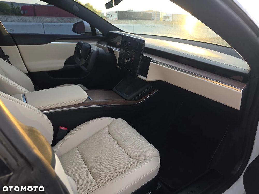Tesla Model S Long Range - 10