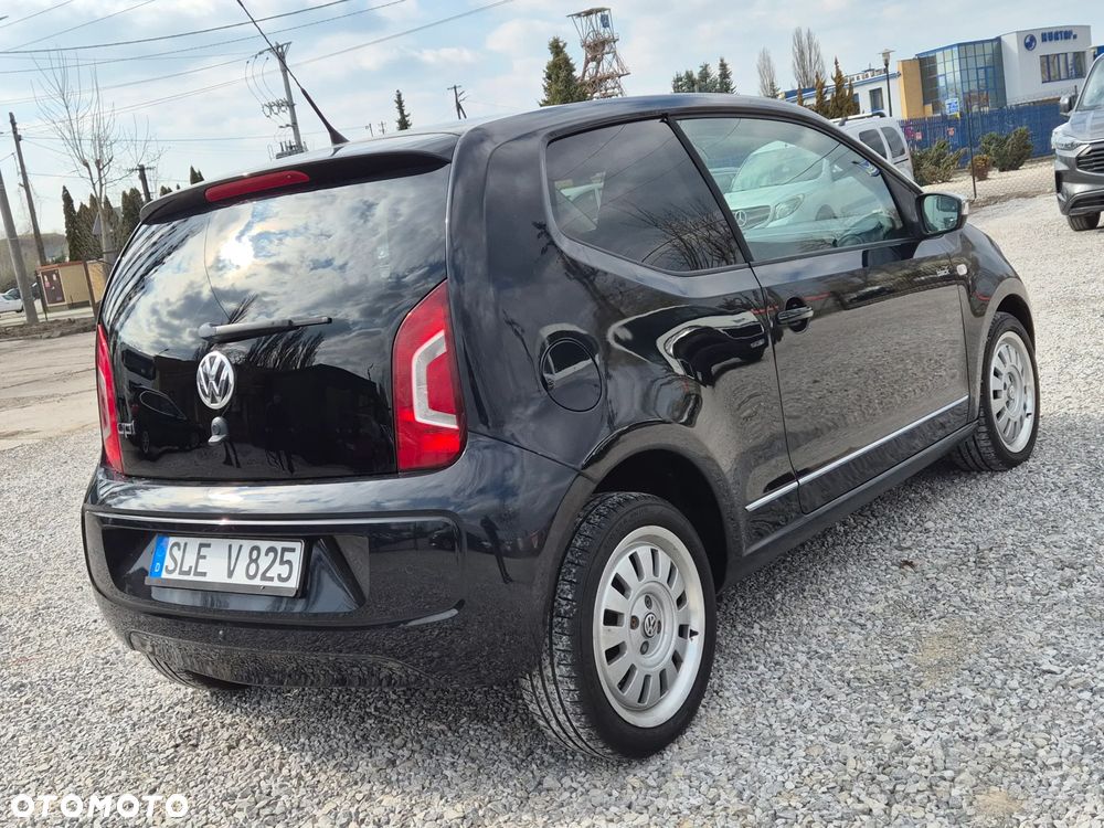 Volkswagen up! 1.0 street - 12