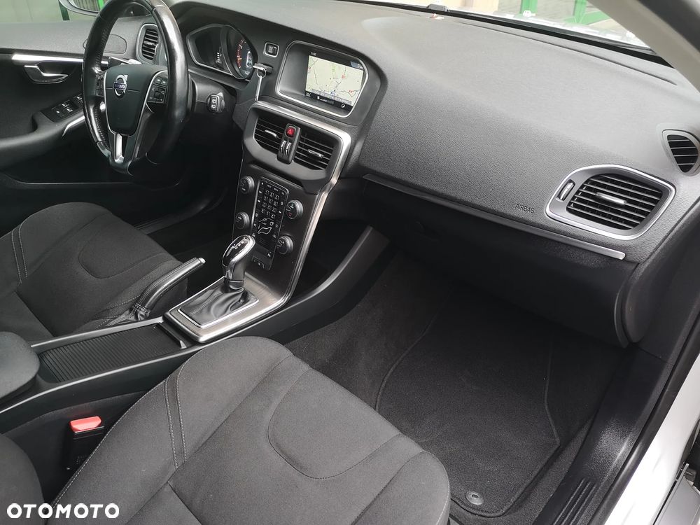 Volvo V40 T4 Powershift Kinetic - 11