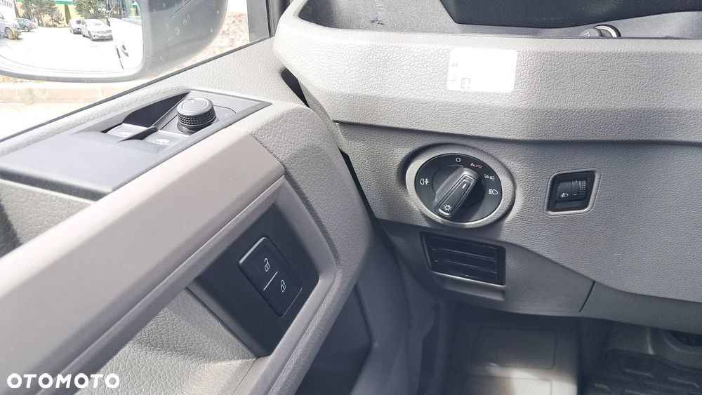 Volkswagen GRAND CALIFORNIA 600 - 11