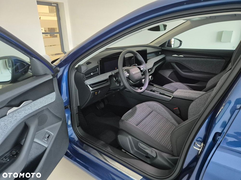 Skoda Superb 2.0 TSI Selection DSG - 9