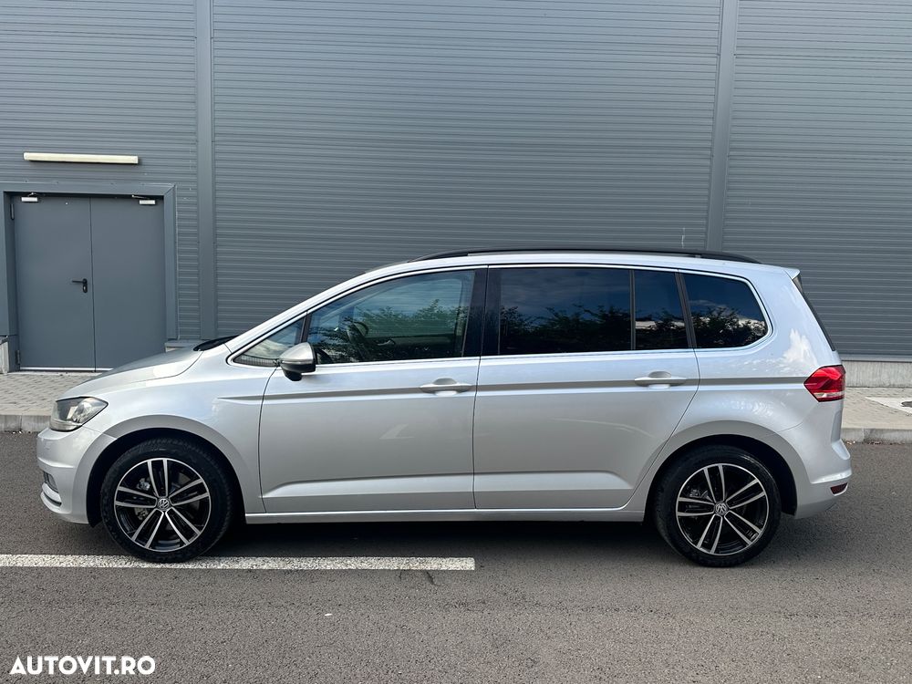 Volkswagen Touran 2.0 TDI SCR DSG Comfortline - 11