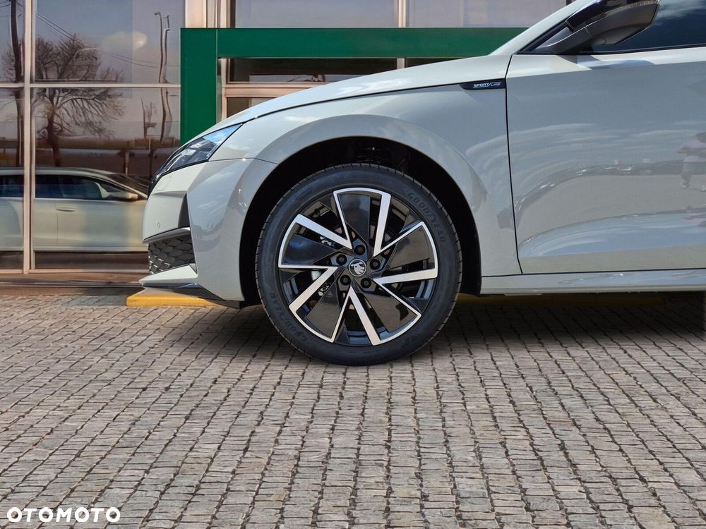 Skoda Octavia 2.0 TDI Sportline DSG - 12