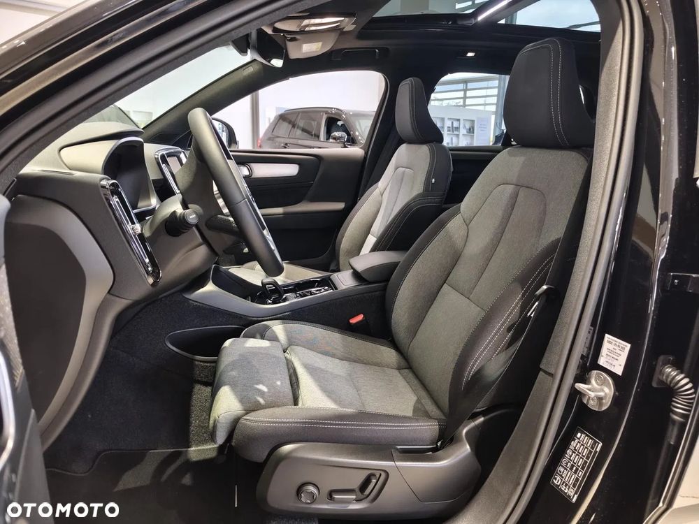 Volvo XC 40 B4 AWD Ultimate Dark - 15