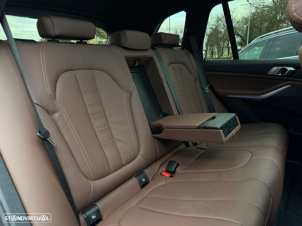 BMW X5 45 e xDrive Pack M - 28
