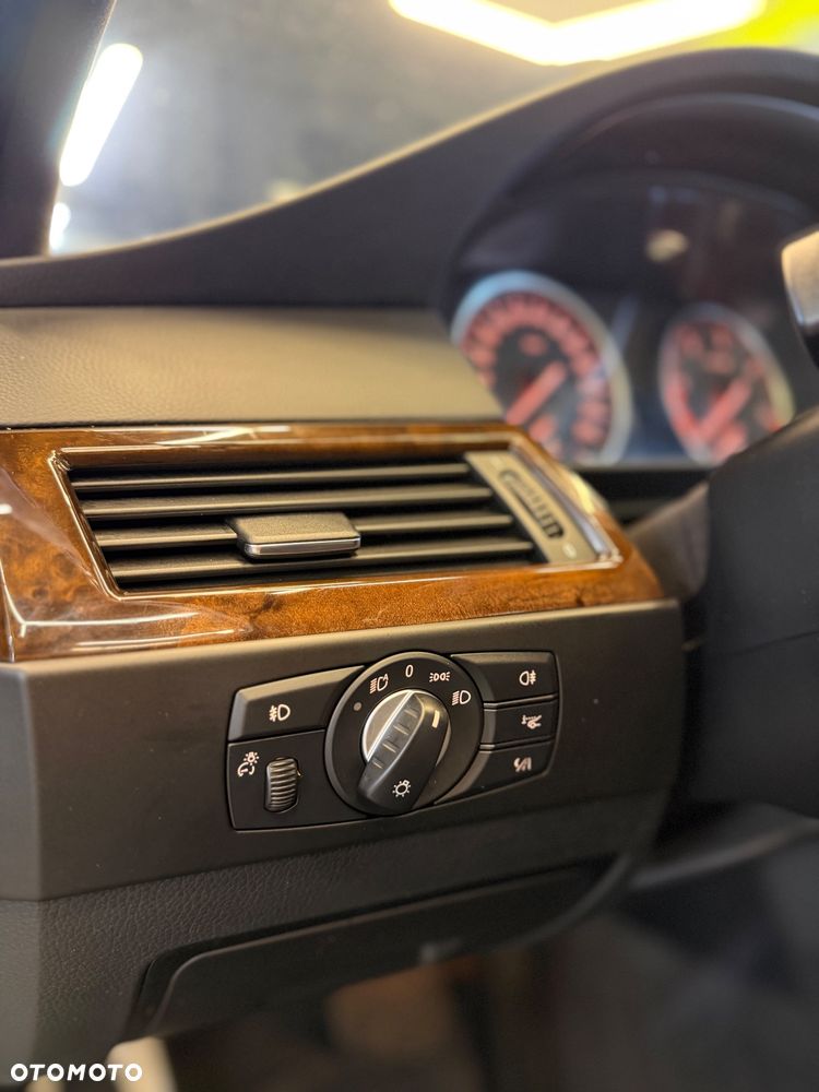 BMW Seria 5 530xd Edition Sport - 17
