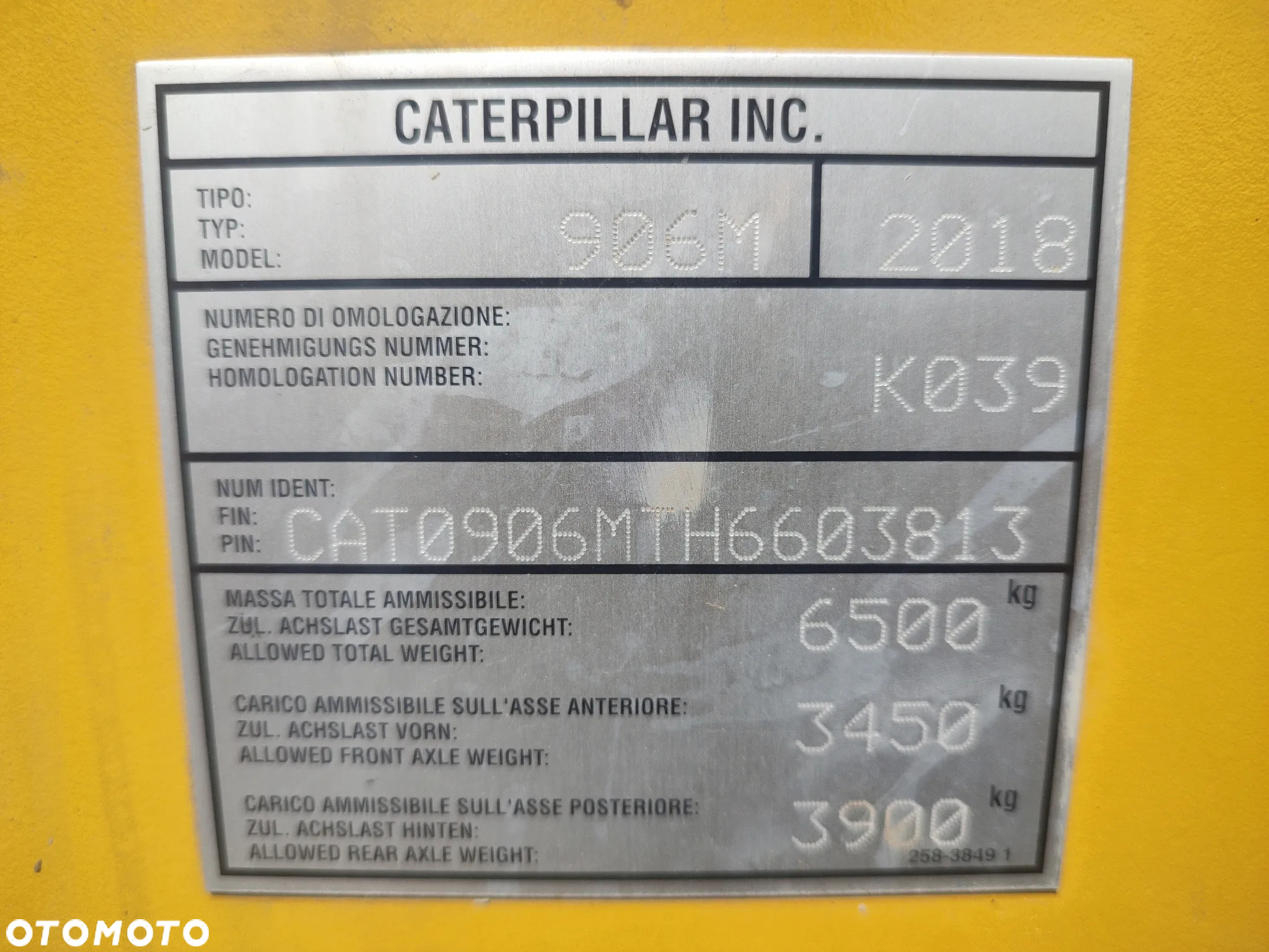 Caterpillar 906M - 8