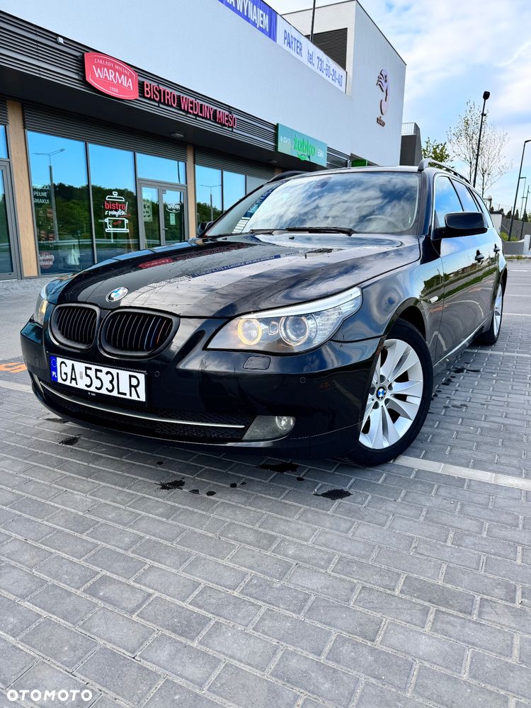 BMW Seria 5 523i Touring Edition Exclusive - 1