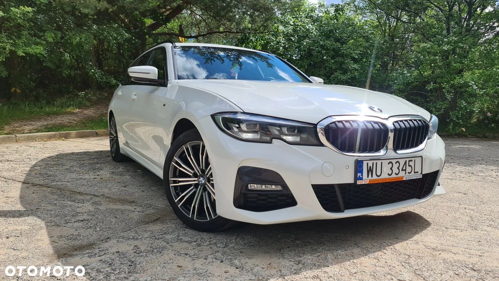 BMW Seria 3 320d M Sport - 4