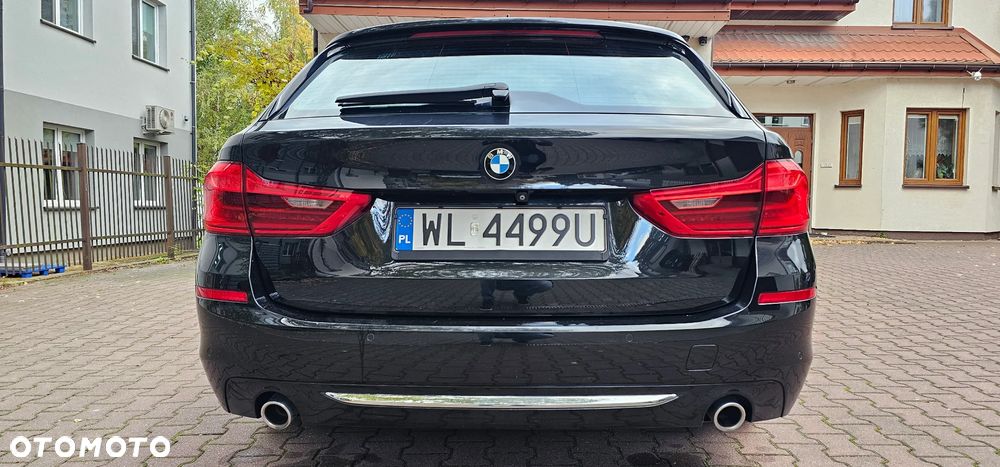 BMW Seria 5 520d Touring Luxury Line - 6