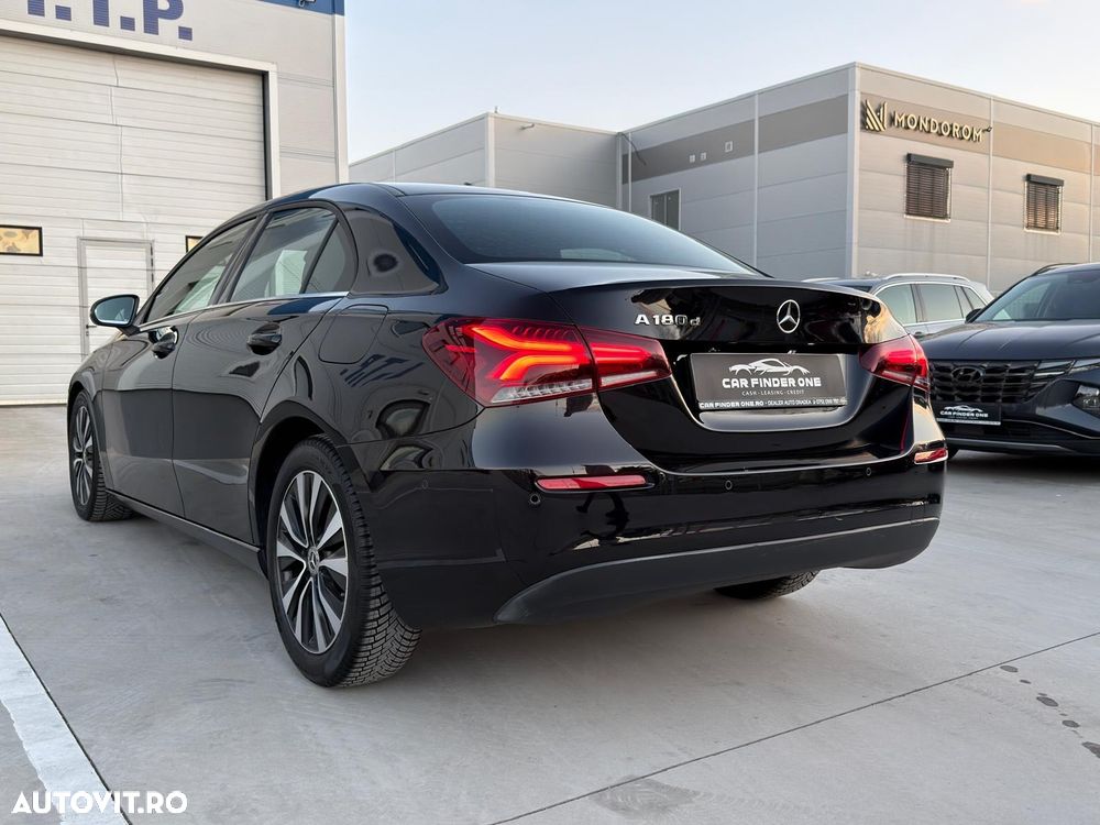 Mercedes-Benz A 180 d 8G-DCT Lim. Special Edition - 4