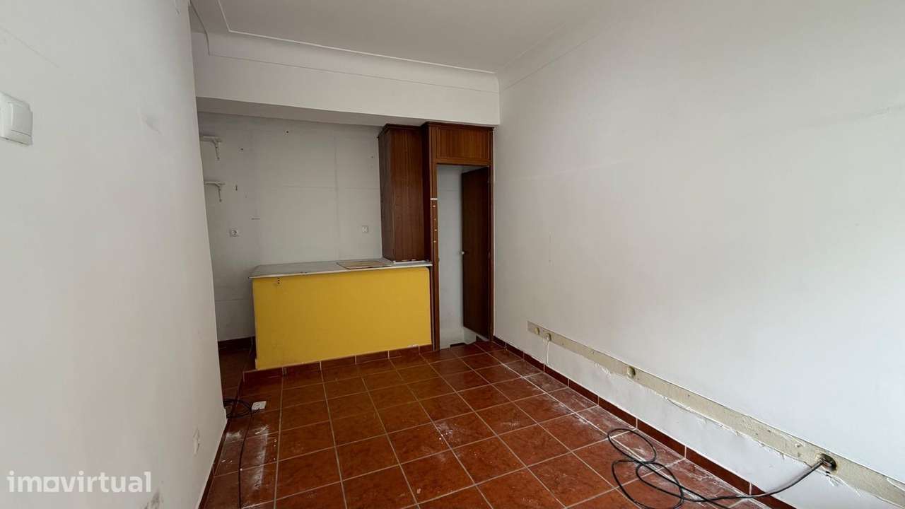 Loja para Arrendamento em Entrecampos! - Grande imagem: 4/13