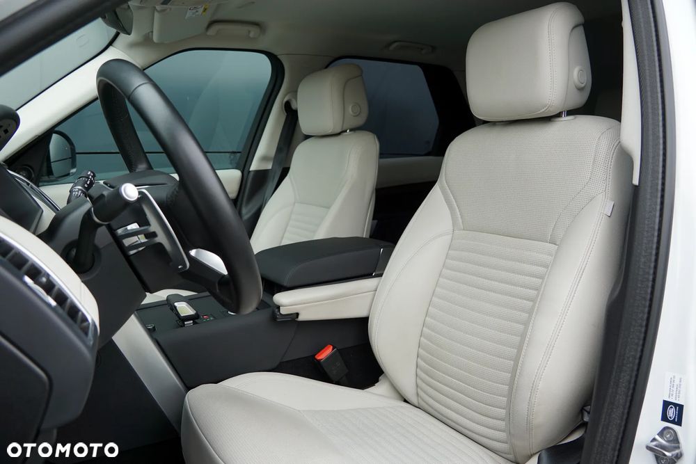Land Rover Discovery 3.0 D250 mHEV SE - 19