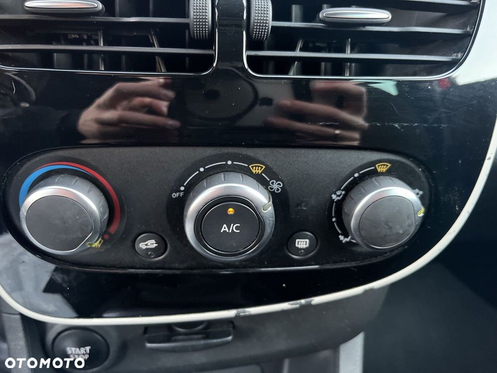 Renault Clio 0.9 Energy TCe Limited EU6 - 23
