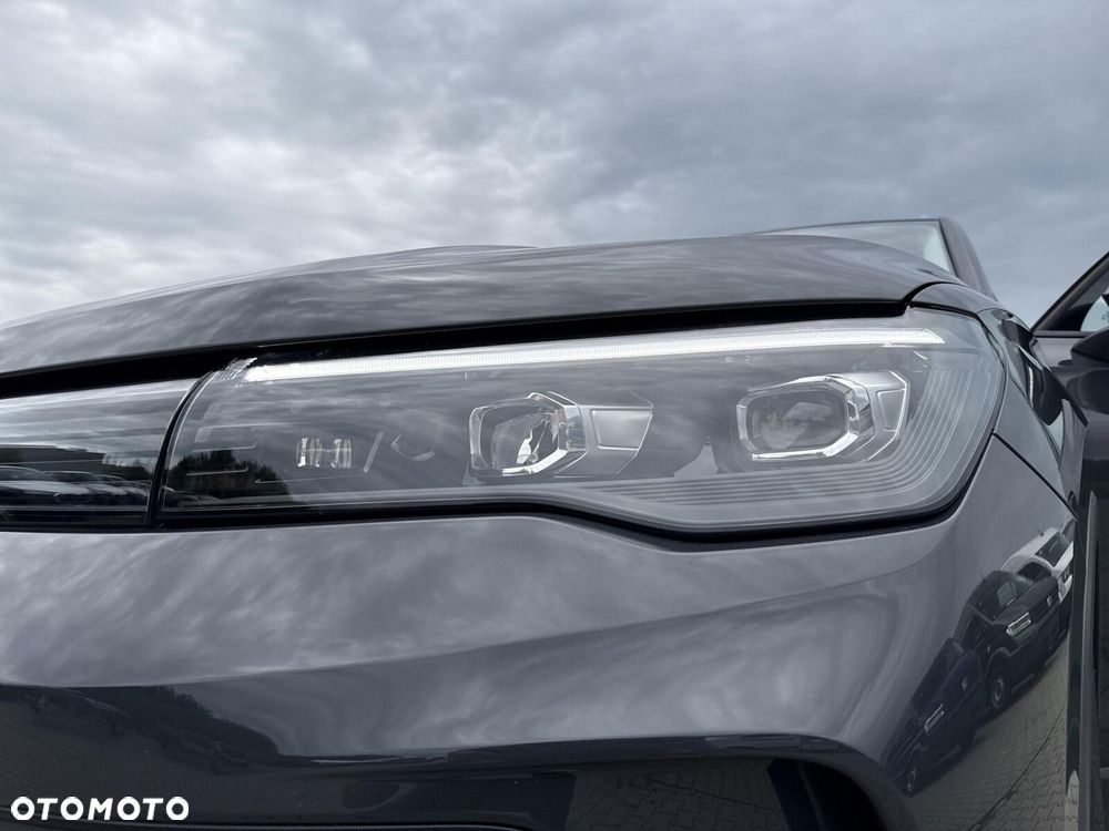 Volkswagen Tiguan - 33