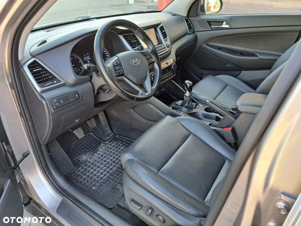 Hyundai Tucson - 13