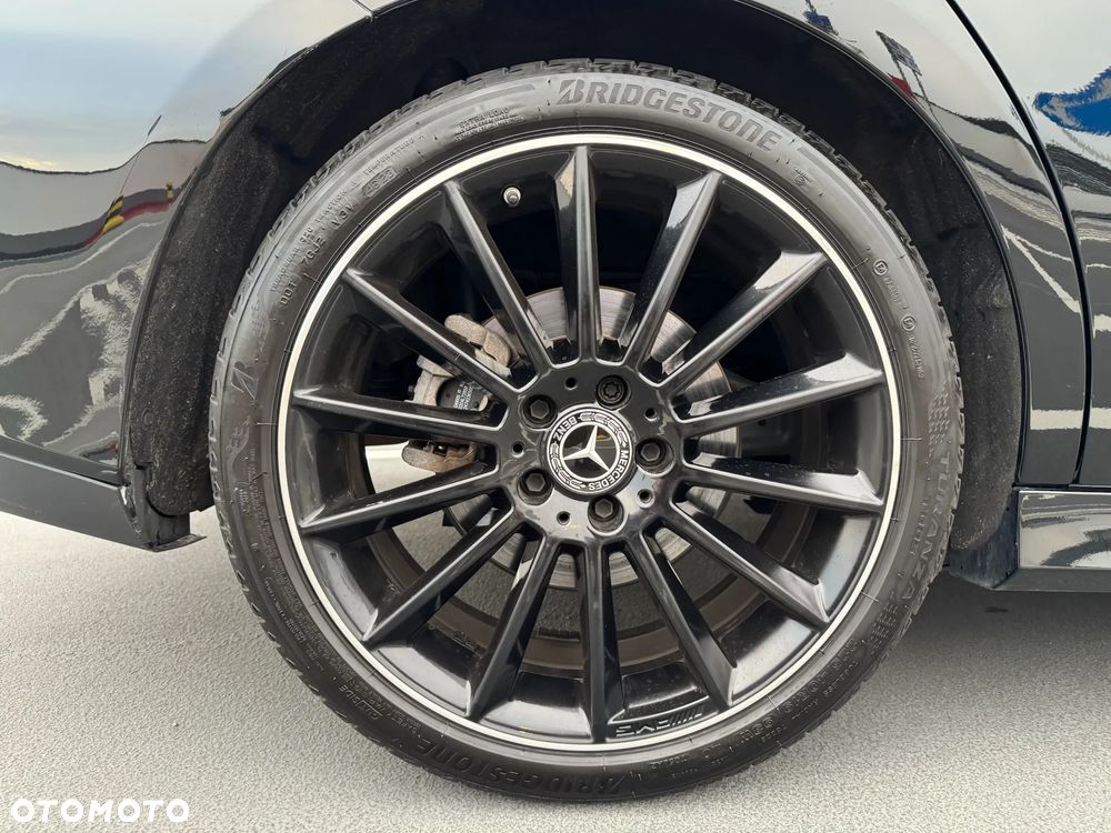 Mercedes-Benz CLA 250 7G-DCT AMG Line - 26