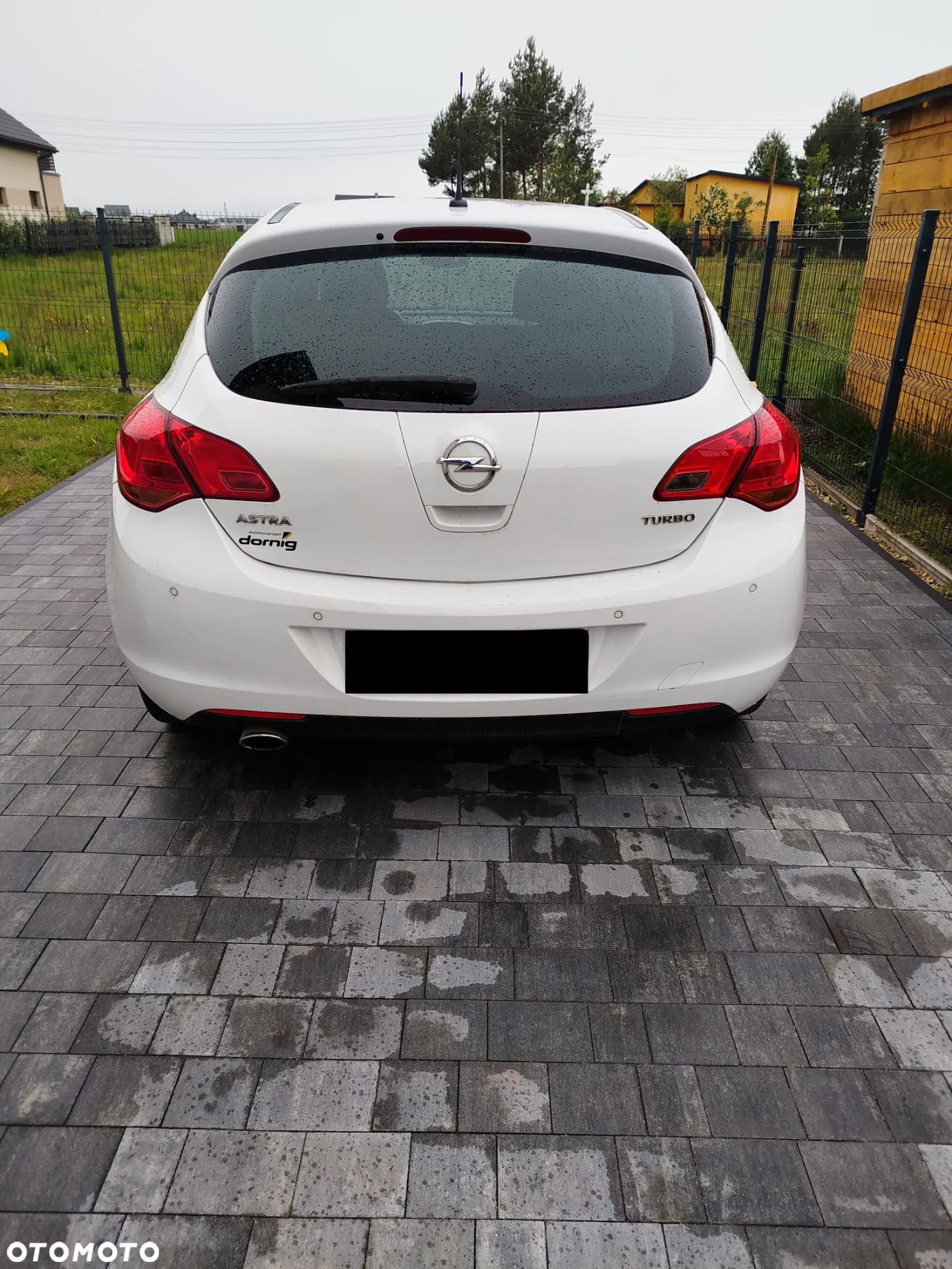 Opel Astra IV 1.4 T Essentia - 2