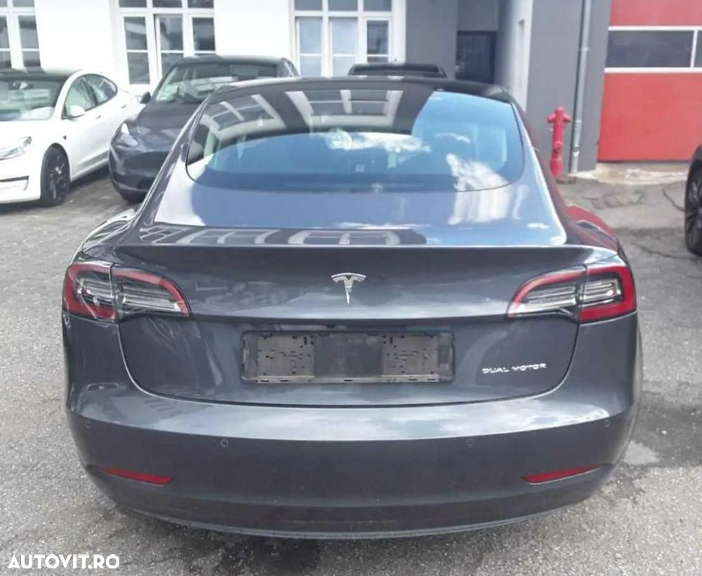 Tesla Model 3 Langstreckenbatterie Allradantrieb Dual Motor - 5