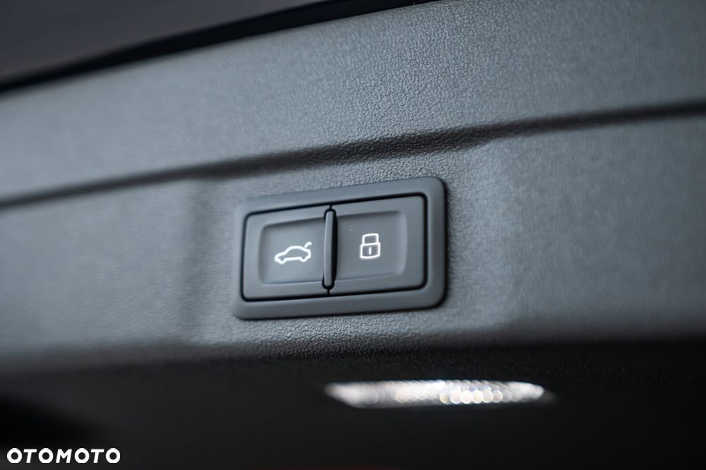 Audi A6 Avant TDI mHEV Quattro S tronic - 12