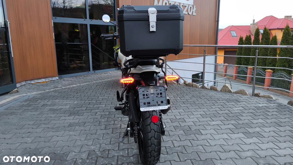 Royal Enfield Himalayan - 4