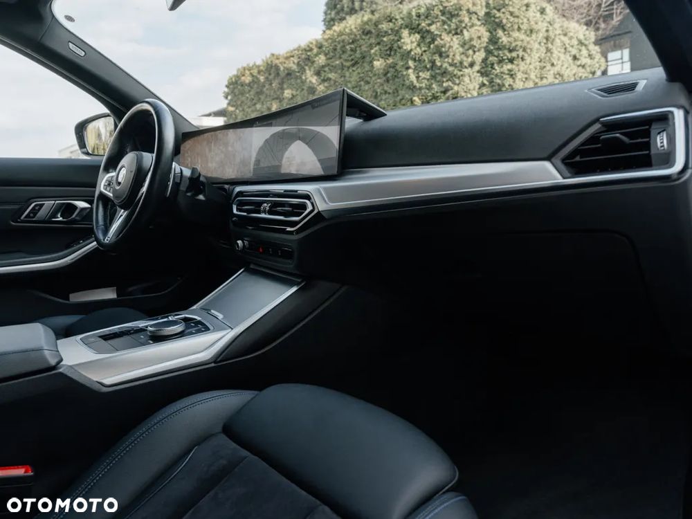 BMW Seria 3 320d xDrive mHEV M Sport - 8