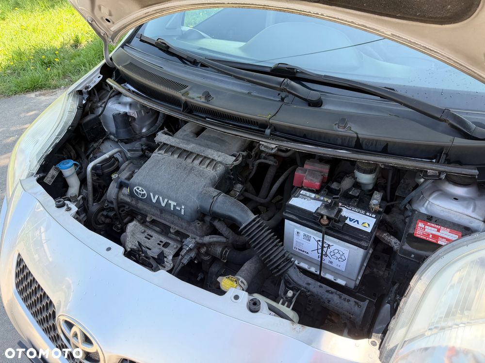 Toyota Yaris 1.3 Luna A/C - 6