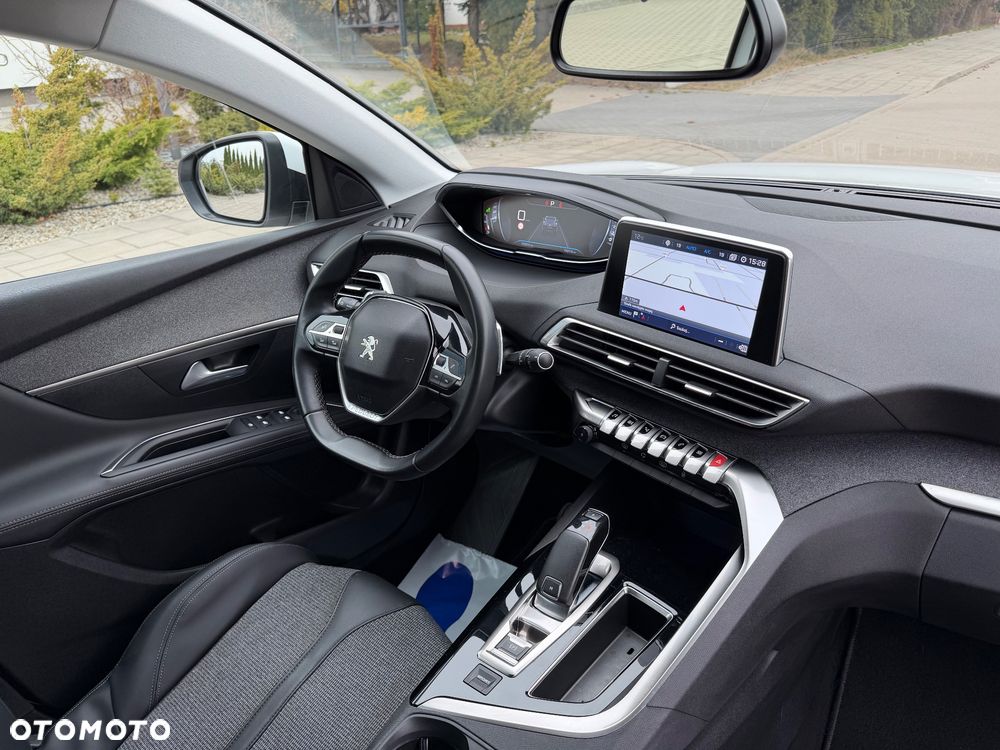 Peugeot 3008 PureTech 130 Stop & Start EAT6 Allure - 28