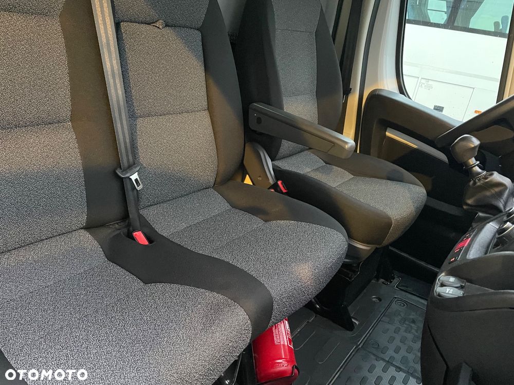 Fiat Ducato Ambulans Karetka Camper Maxxi FULLL XXXXL - 30