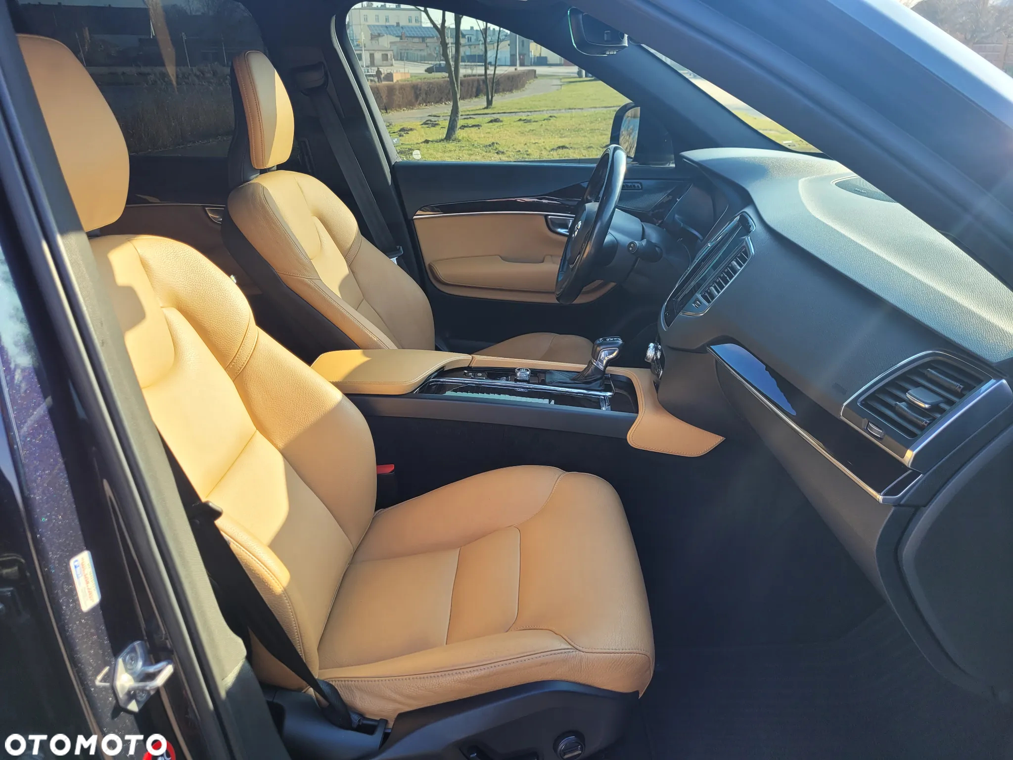 Volvo XC 90 T6 AWD Momentum 7os - 22