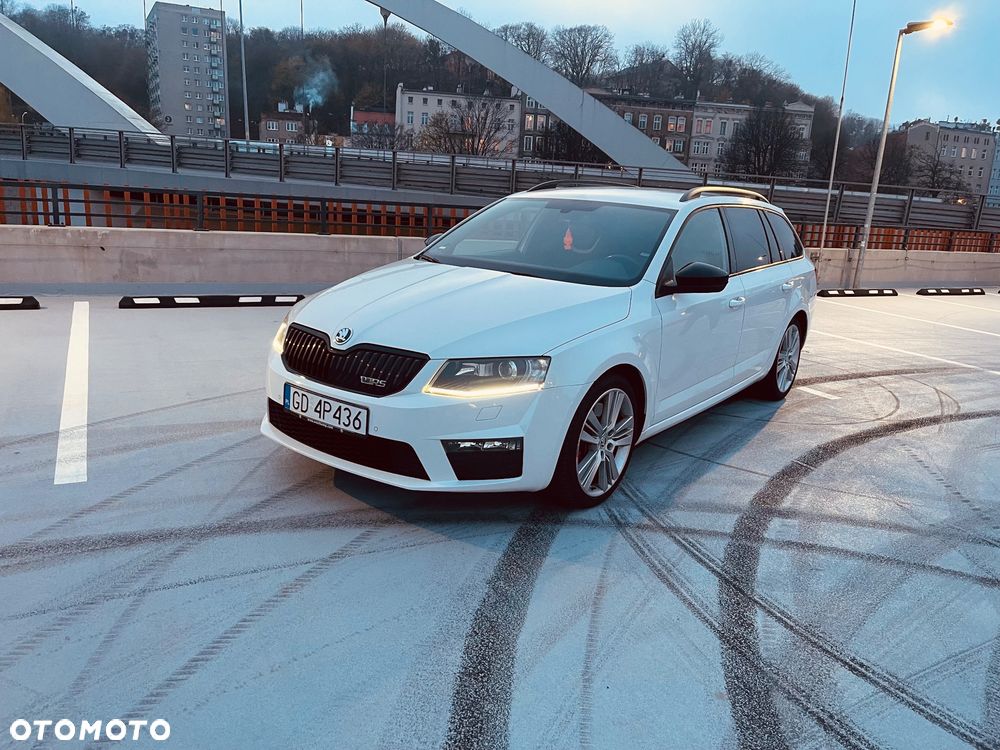 Skoda Octavia 2.0 TDI DSG RS - 1