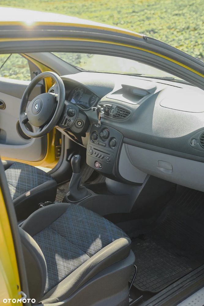 Renault Clio 1.2 16V Dynamique - 7