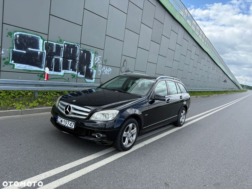 Mercedes-Benz Klasa C 180 K BlueEff Elegance - 3