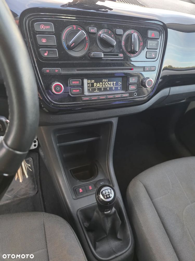 Volkswagen up! - 10