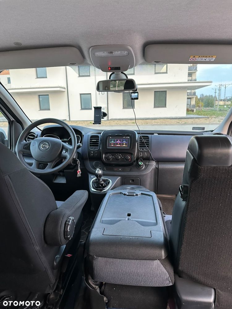 Opel Vivaro - 19
