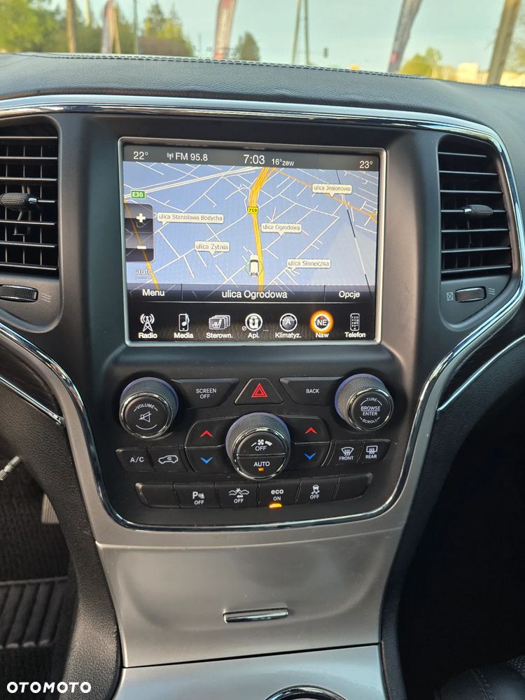 Jeep Grand Cherokee 5.7 V8 HEMI Summit - 27