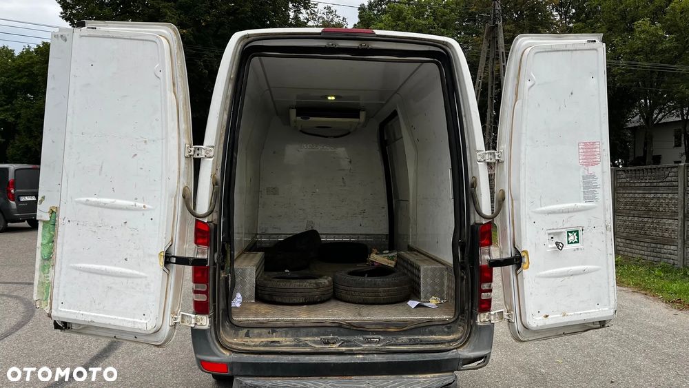 Mercedes-Benz Sprinter - 7