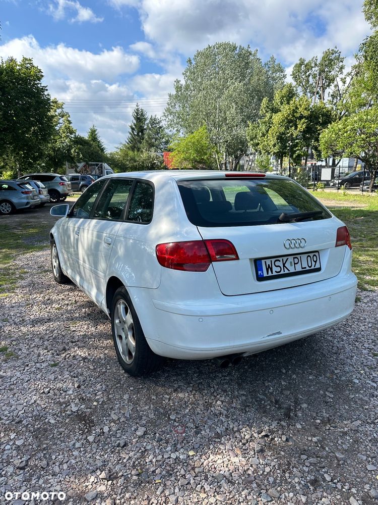 Audi A3 Sportback - 3