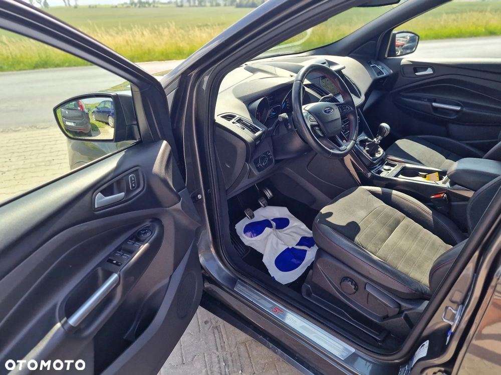Ford Kuga 1.5 EcoBlue ST-LINE - 17