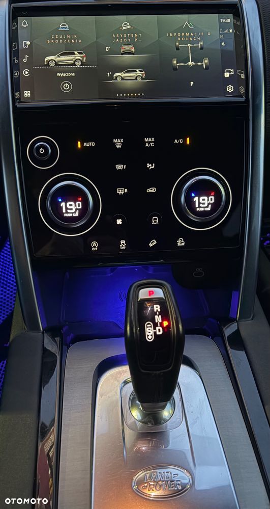 Land Rover Discovery Sport 2.0 P200 mHEV R-Dynamic - 14