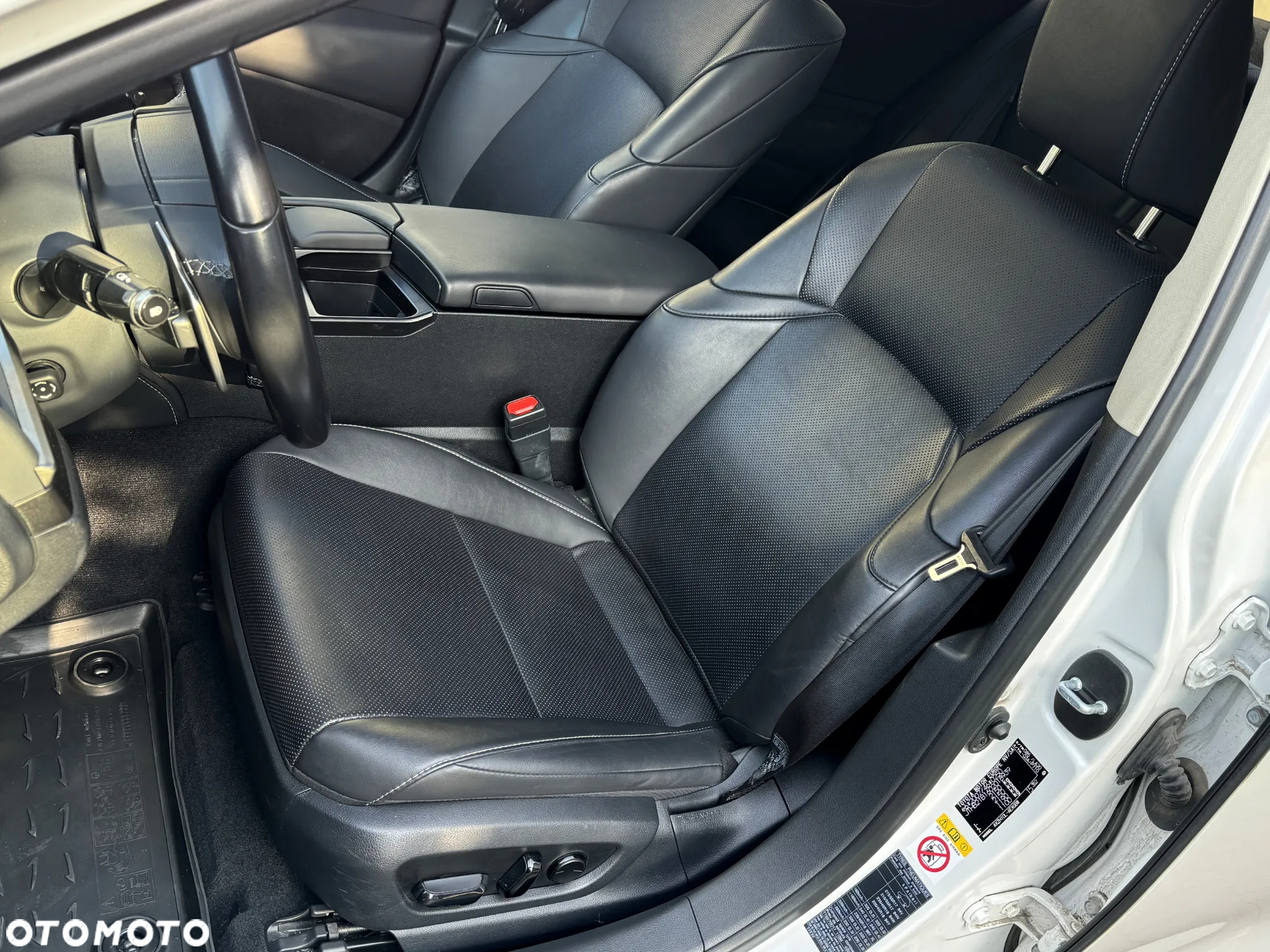 Lexus ES 300h Elegance - 23