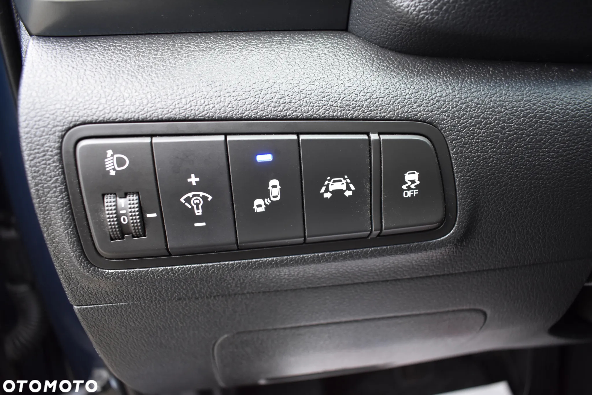 Hyundai Tucson blue 1.6 GDi 2WD Intro Edition - 36