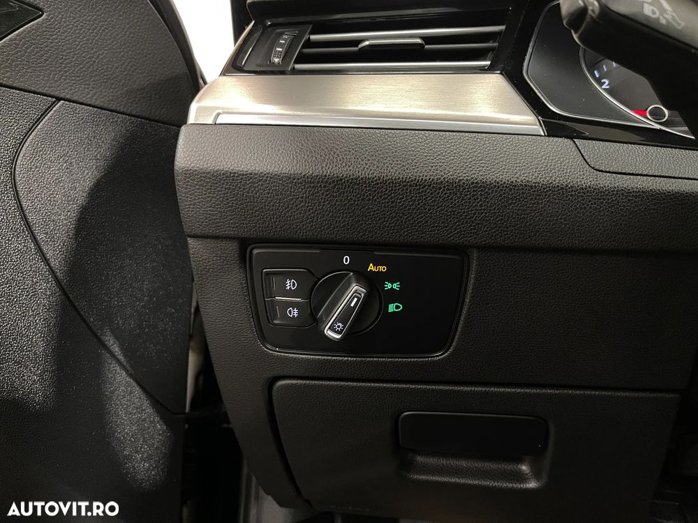 Volkswagen Passat 2.0 TDI DSG Highline - 24