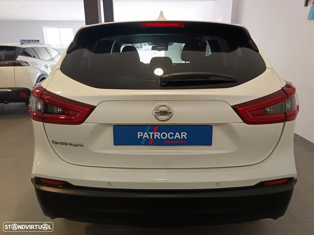 Nissan Qashqai 1.5 dCi DCT TEKNA - 24
