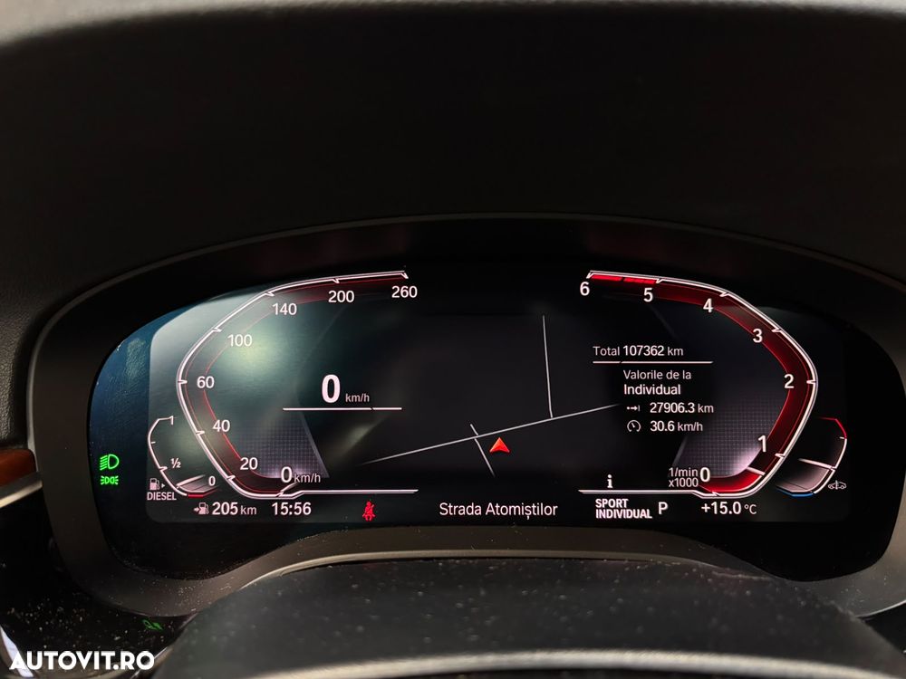 BMW Seria 5 540d xDrive AT MHEV - 28